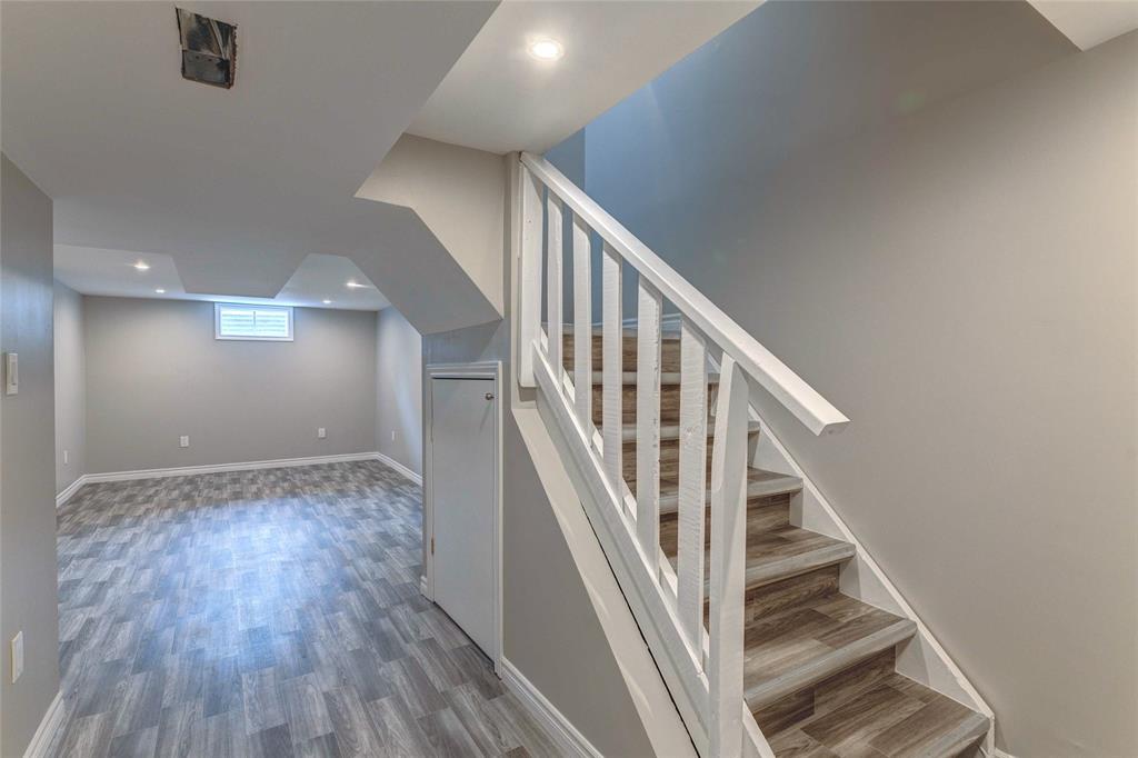 421 CARDIFF Place, Sarnia, Ontario, Canada