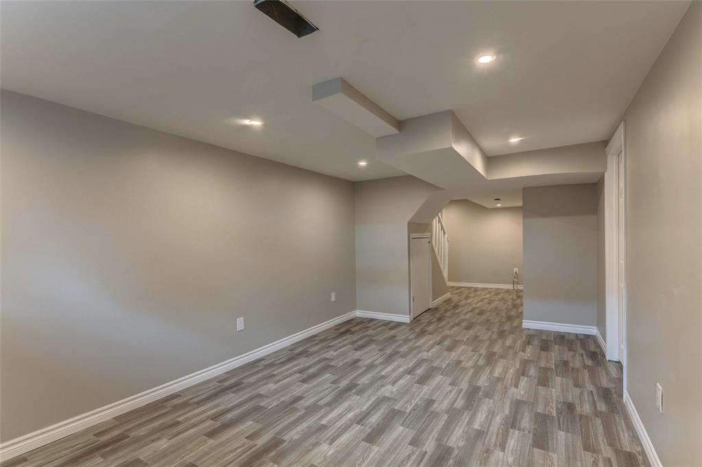 421 CARDIFF Place, Sarnia, Ontario, Canada