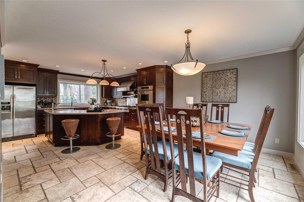 1012 ASPEN Court, Sarnia, Ontario, Canada