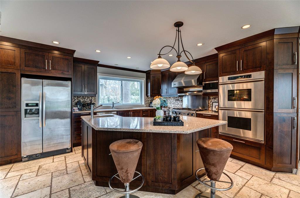 1012 ASPEN Court, Sarnia, Ontario, Canada