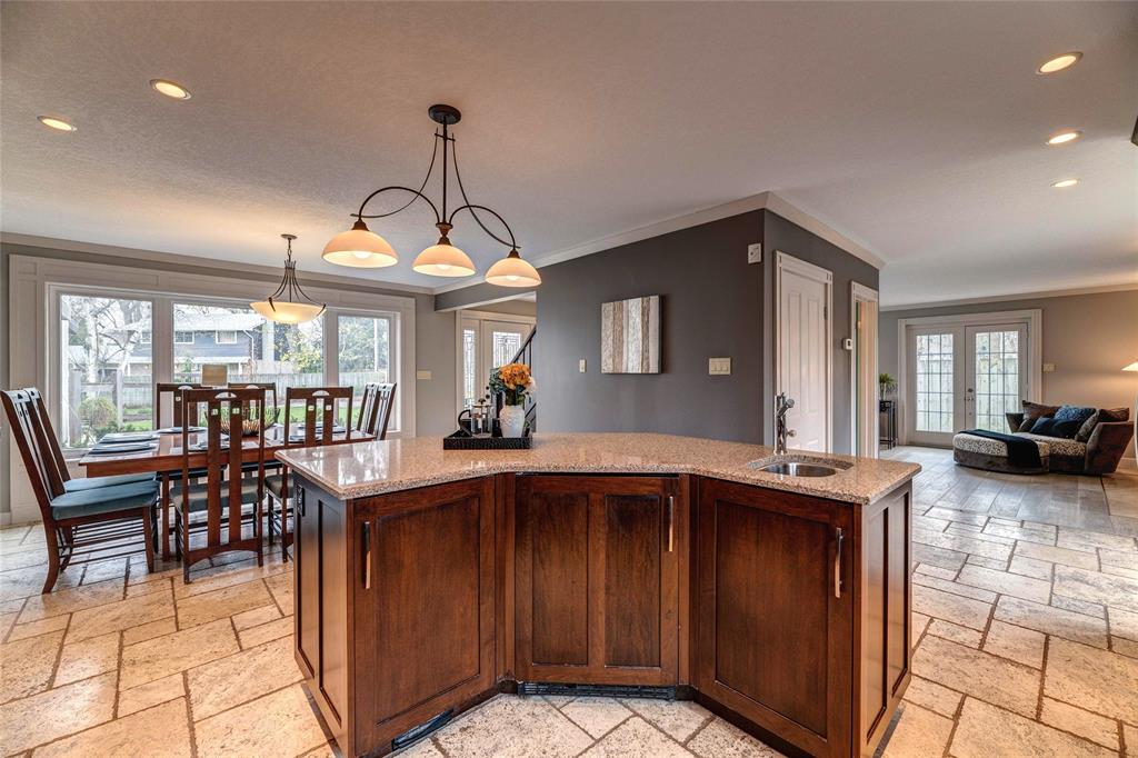 1012 ASPEN Court, Sarnia, Ontario, Canada