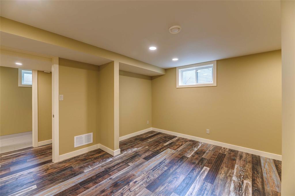 1012 ASPEN Court, Sarnia, Ontario, Canada