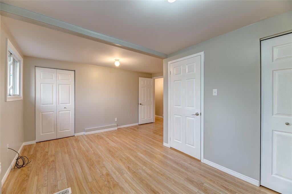 212 BEDFORD Crescent, Sarnia, Ontario, Canada