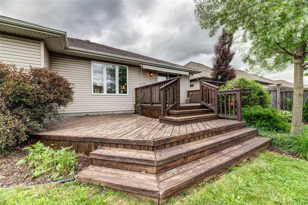 111 MADISON D ANDREA Avenue, Sarnia, Ontario, Canada