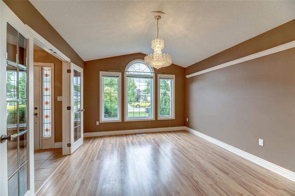 111 MADISON D ANDREA Avenue, Sarnia, Ontario, Canada
