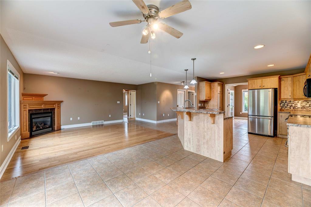 111 MADISON D ANDREA Avenue, Sarnia, Ontario, Canada