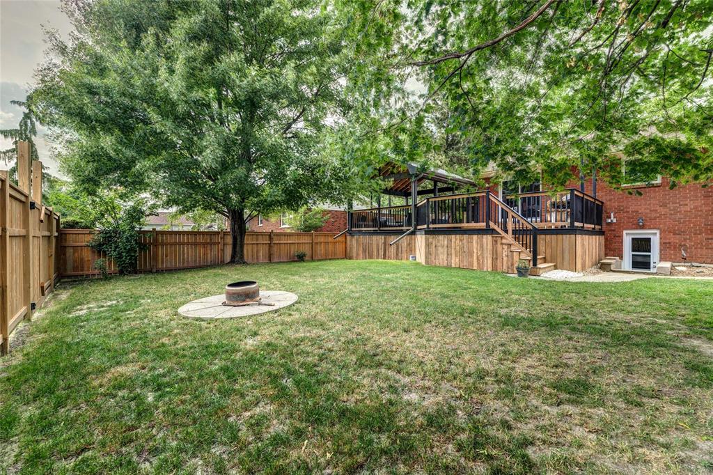 586 ONTARIO Street, Plympton-Wyoming, Ontario, Canada