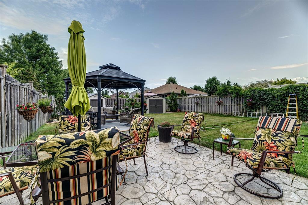 938 UPPER CANADA Drive, Sarnia, Ontario, Canada