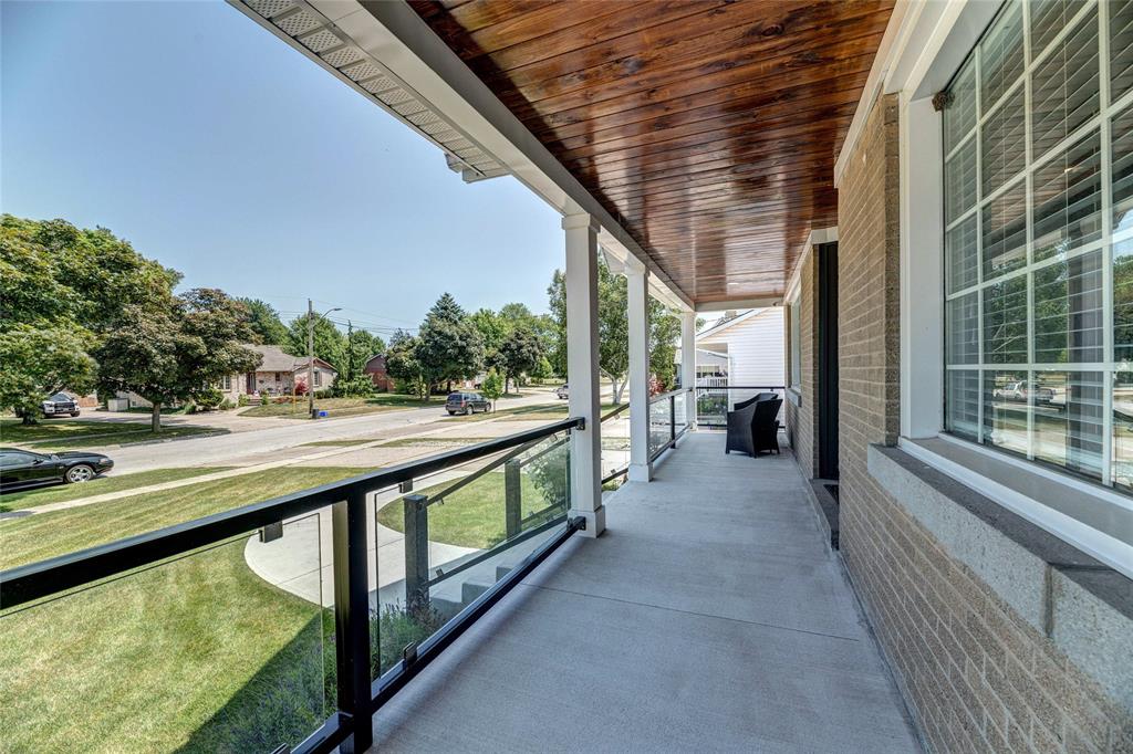 410 HELENA Street, Point Edward, Ontario, Canada