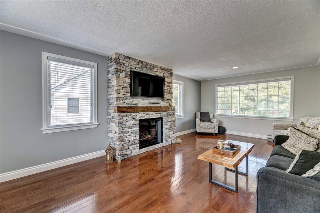 410 HELENA Street, Point Edward, Ontario, Canada