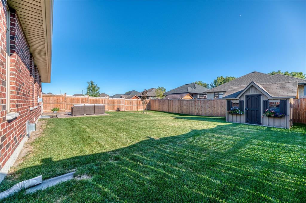 513 GLEN ABBEY Drive, Sarnia, Ontario, Canada