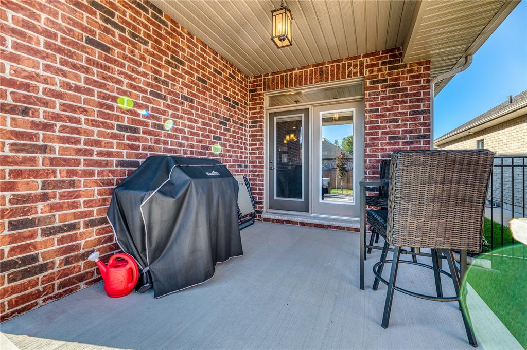 513 GLEN ABBEY Drive, Sarnia, Ontario, Canada