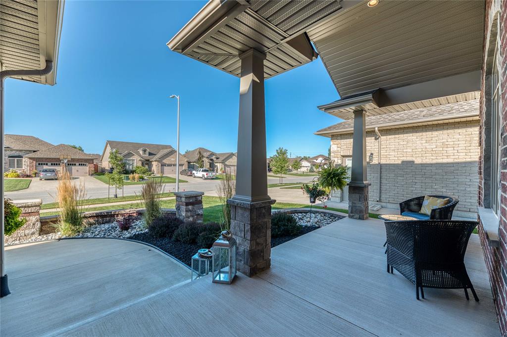 513 GLEN ABBEY Drive, Sarnia, Ontario, Canada