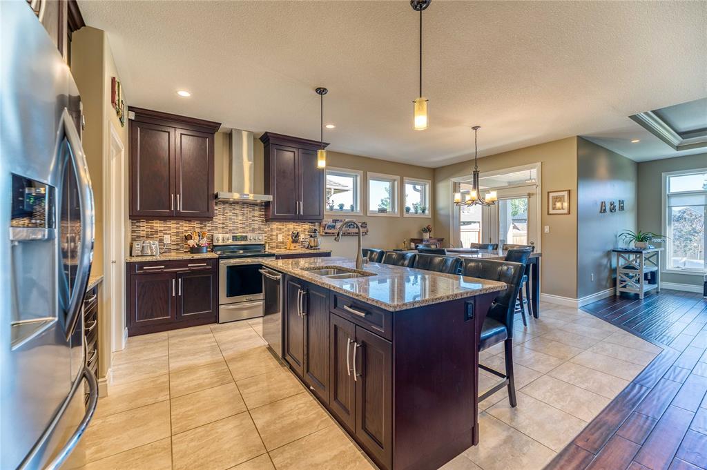 513 GLEN ABBEY Drive, Sarnia, Ontario, Canada