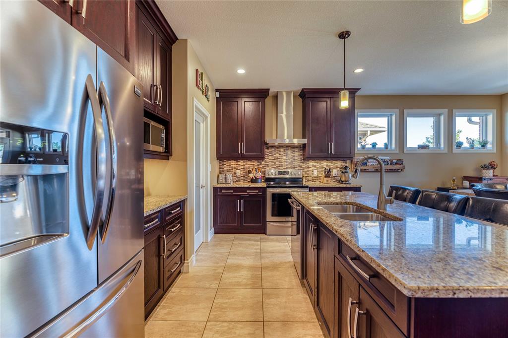 513 GLEN ABBEY Drive, Sarnia, Ontario, Canada