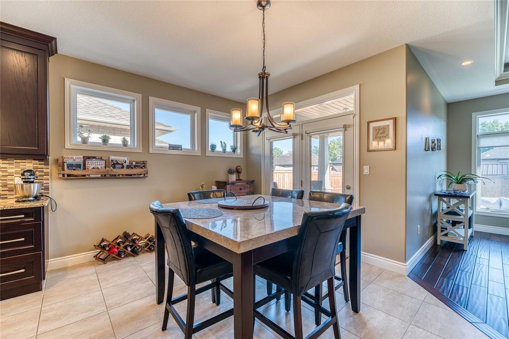 513 GLEN ABBEY Drive, Sarnia, Ontario, Canada