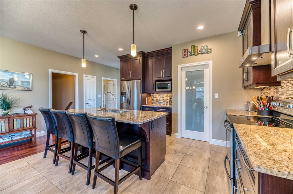 513 GLEN ABBEY Drive, Sarnia, Ontario, Canada