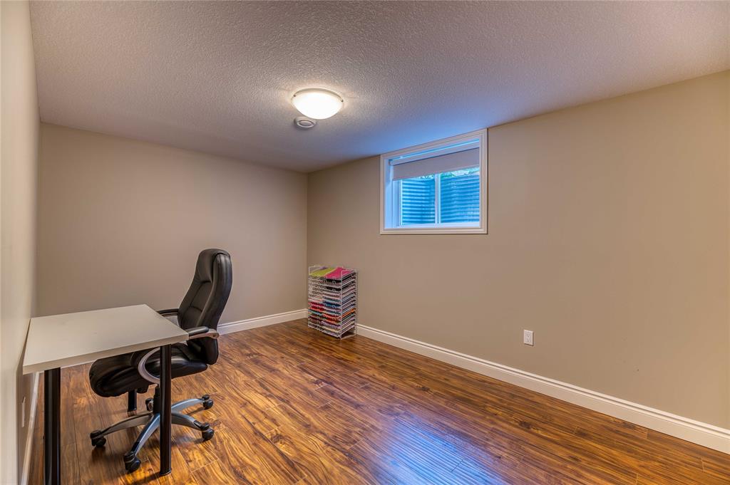 513 GLEN ABBEY Drive, Sarnia, Ontario, Canada