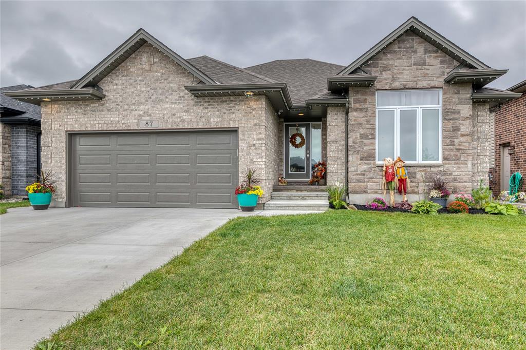 87 Newcastle Drive, Sarnia, Ontario, Canada