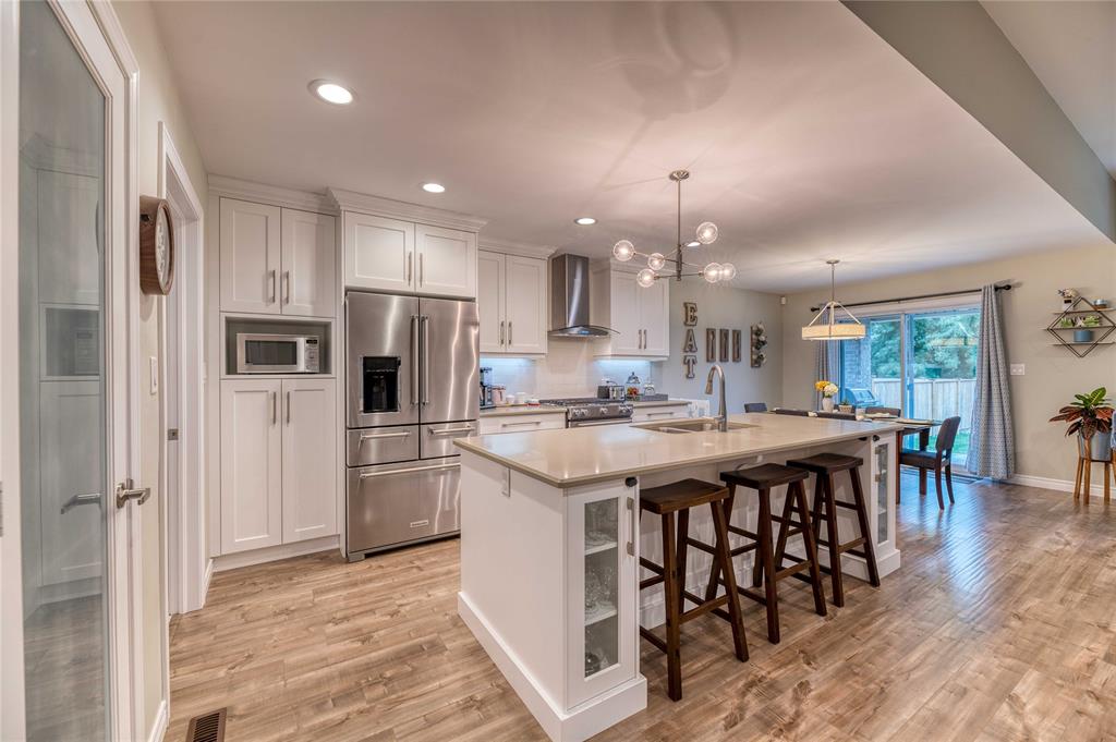 87 Newcastle Drive, Sarnia, Ontario, Canada