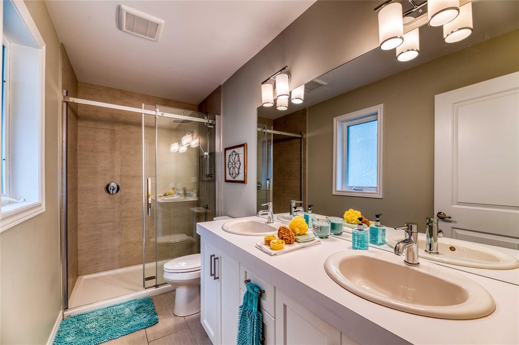 87 Newcastle Drive, Sarnia, Ontario, Canada