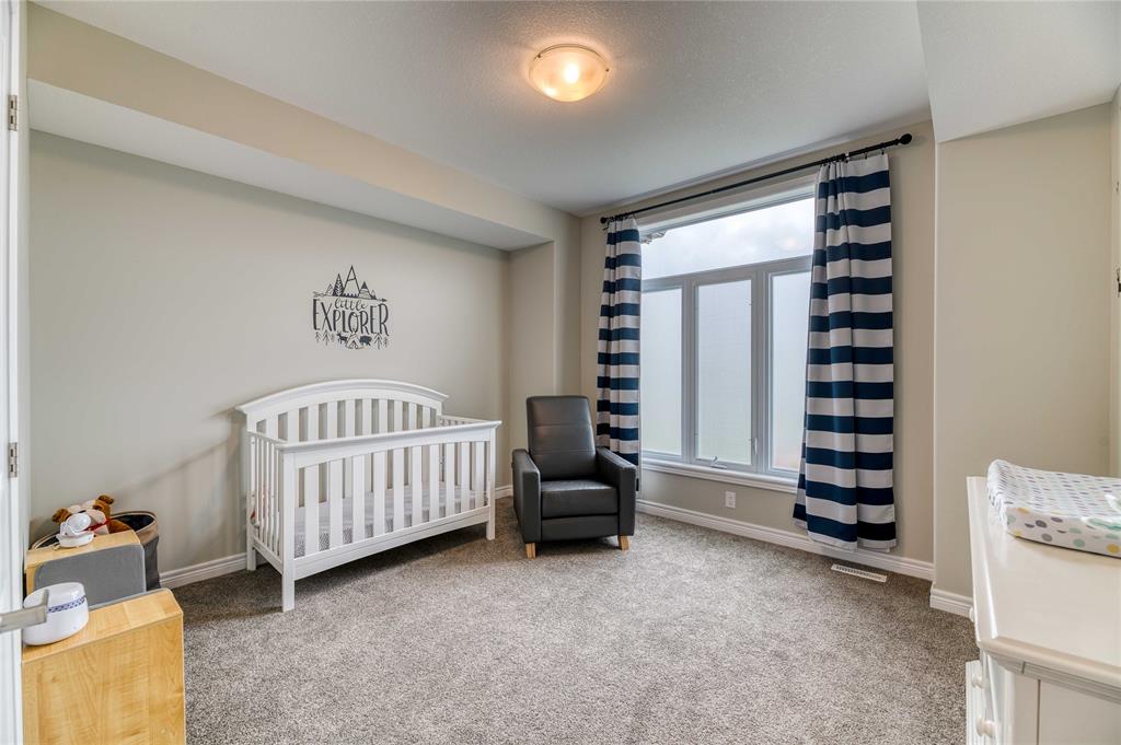 87 Newcastle Drive, Sarnia, Ontario, Canada