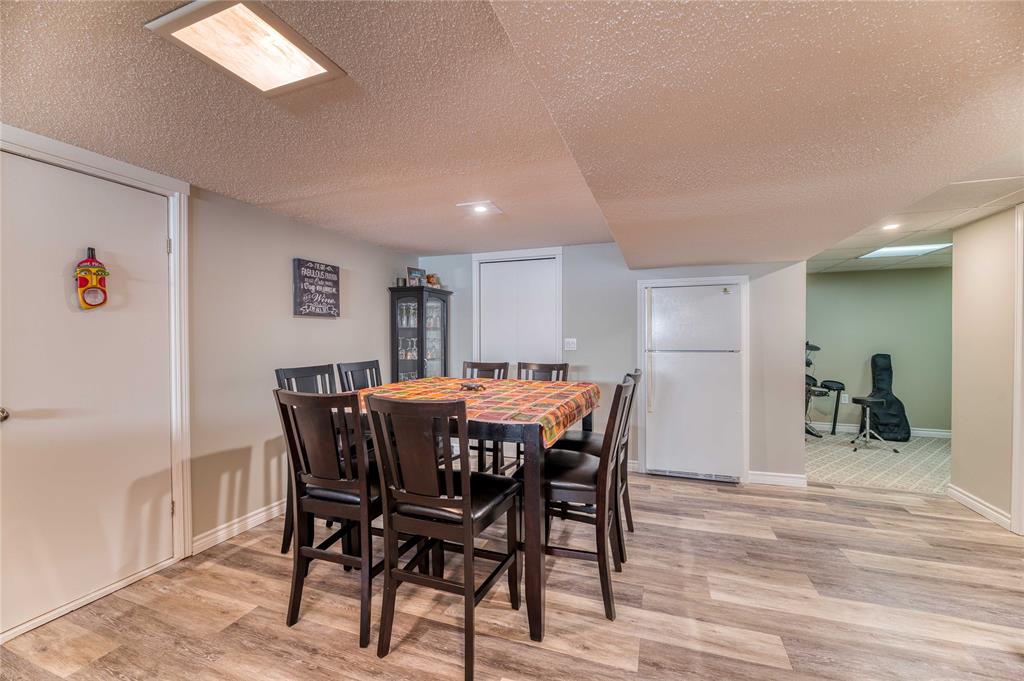 1287 SWEDEN Street, Sarnia, Ontario, Canada