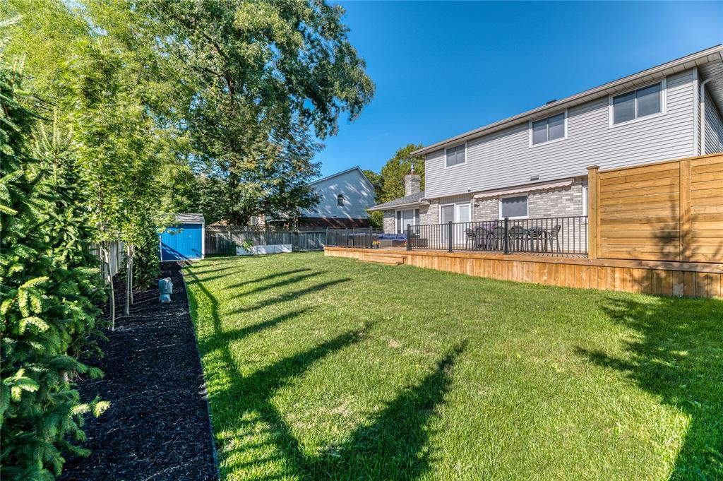 2382 SCHAFER Court, Sarnia, Ontario, Canada