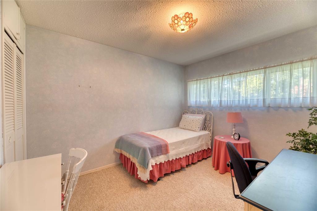 881 BURR Street, Sarnia, Ontario, Canada