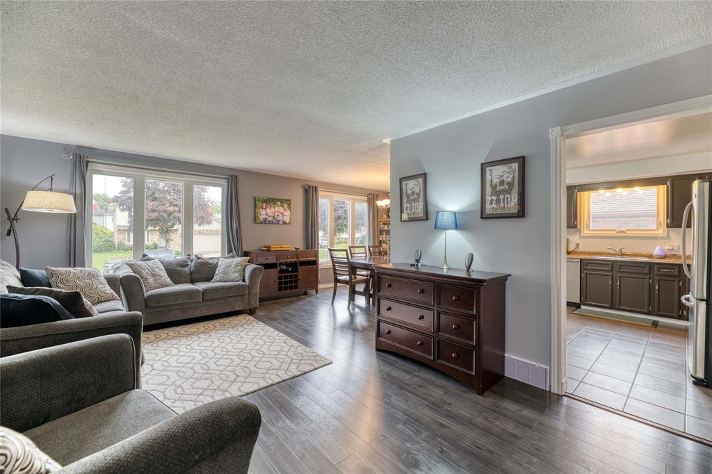 52 WILLOW GLEN Court, Sarnia, Ontario, Canada