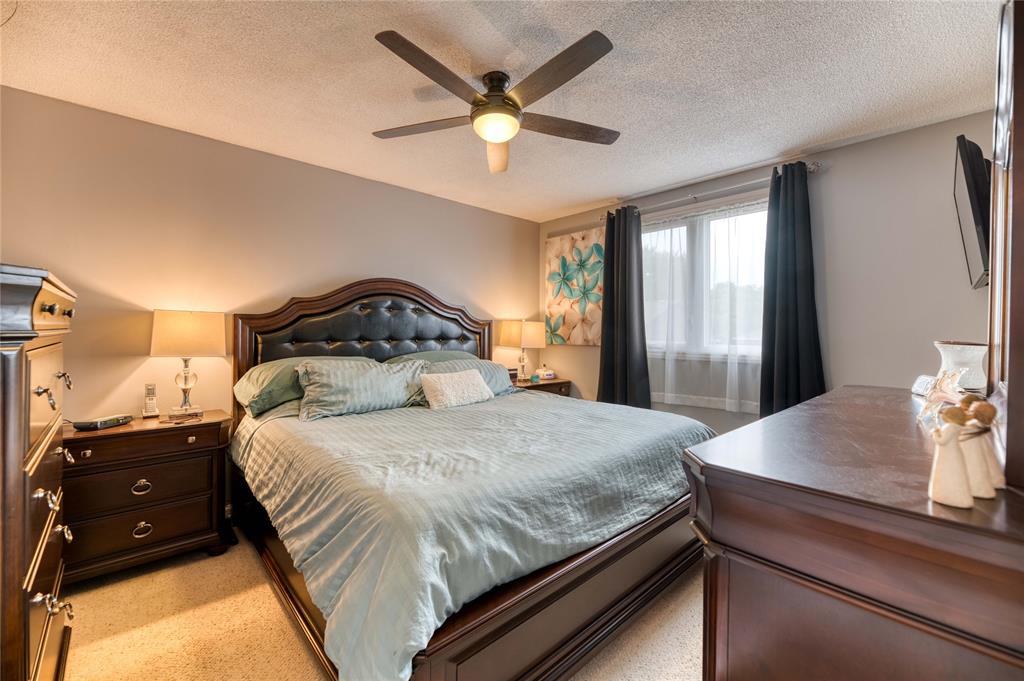 52 WILLOW GLEN Court, Sarnia, Ontario, Canada