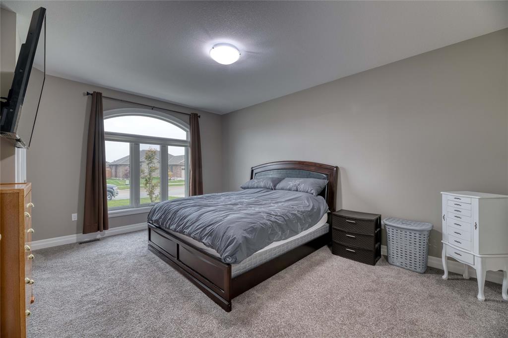 225 PAOLO Street, Sarnia, Ontario, Canada