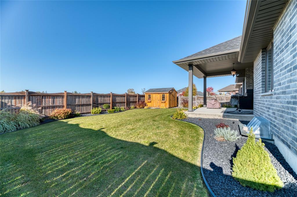 313 EAGLE Way, Sarnia, Ontario, Canada