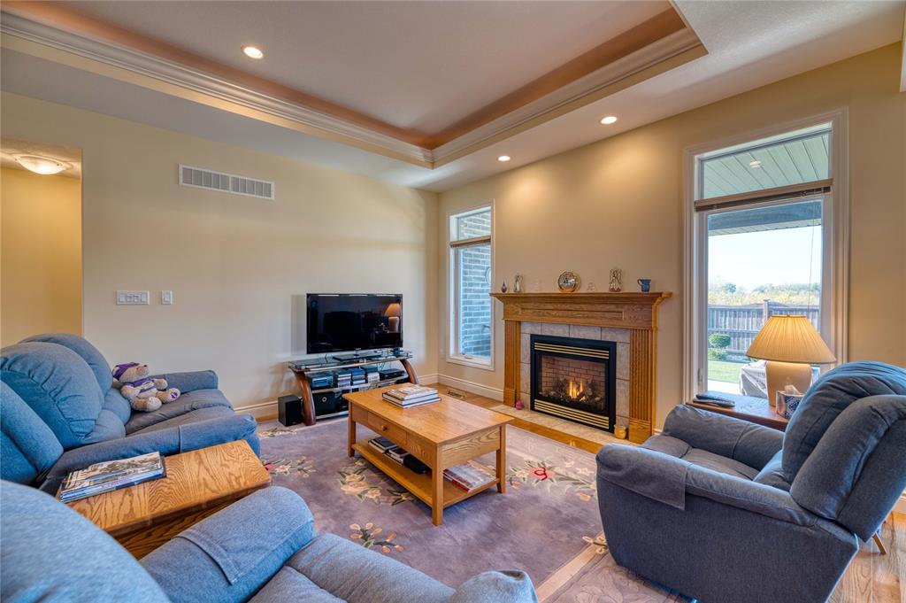 313 EAGLE Way, Sarnia, Ontario, Canada