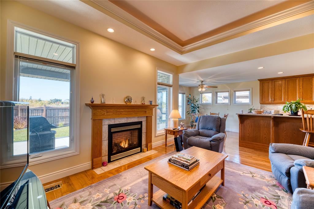 313 EAGLE Way, Sarnia, Ontario, Canada