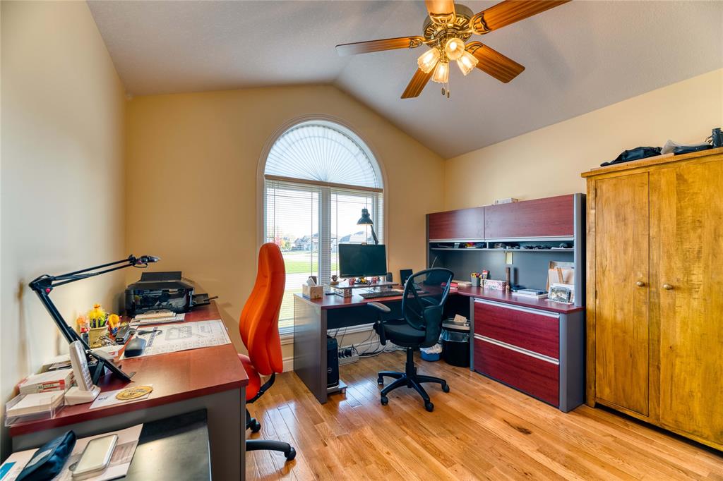313 EAGLE Way, Sarnia, Ontario, Canada