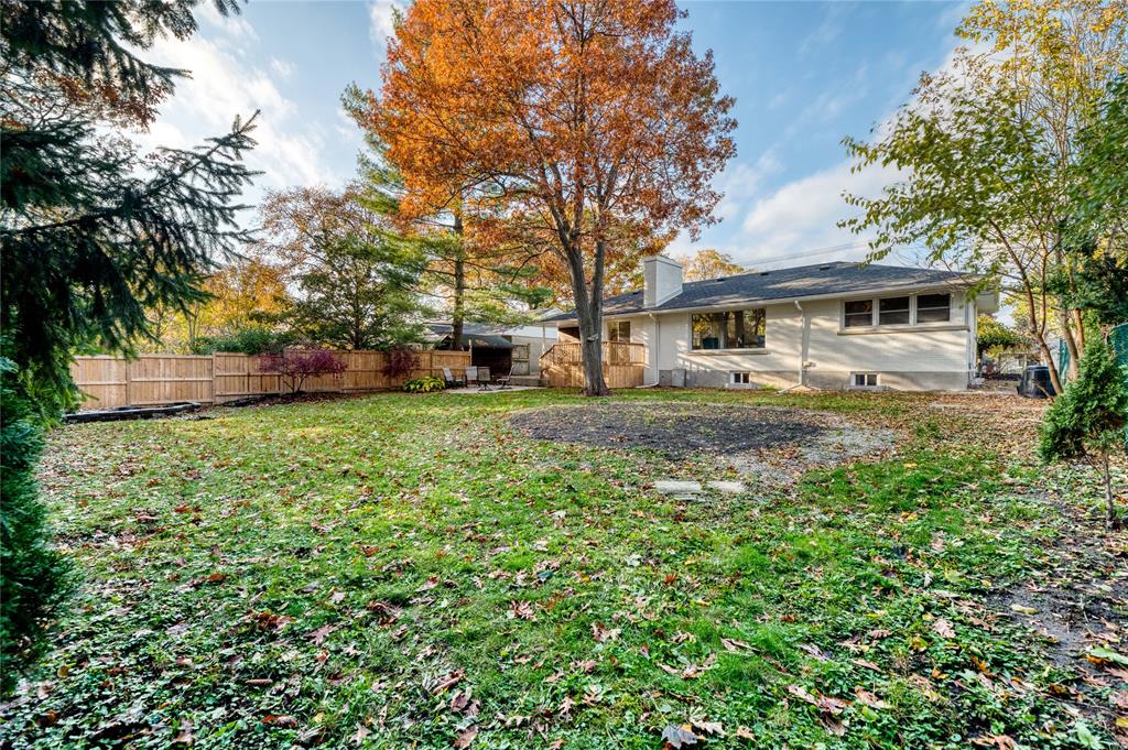 831 CATHCART Boulevard, Sarnia, Ontario, Canada