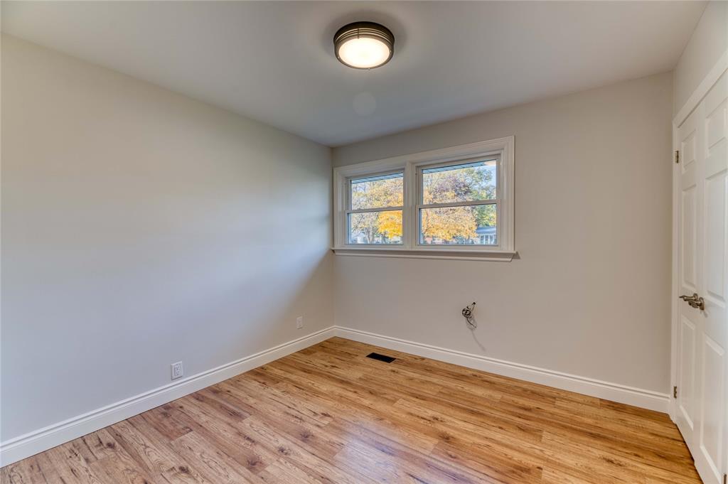 831 CATHCART Boulevard, Sarnia, Ontario, Canada