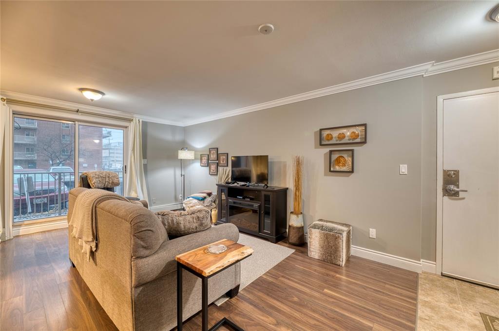 10 DERBY Lane Unit# 108, Sarnia, Ontario, Canada