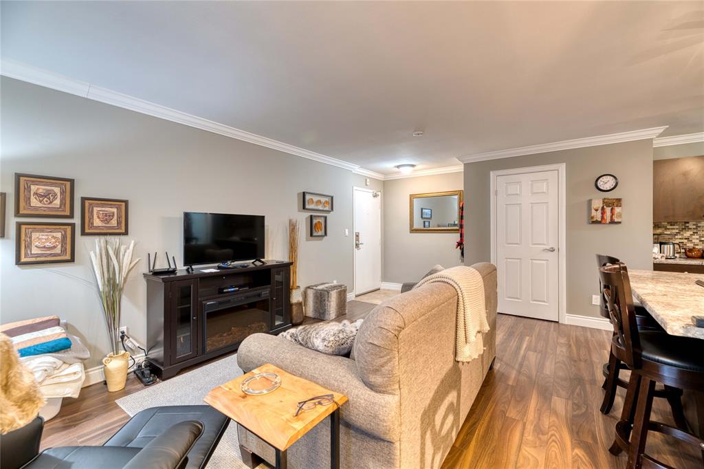 10 DERBY Lane Unit# 108, Sarnia, Ontario, Canada