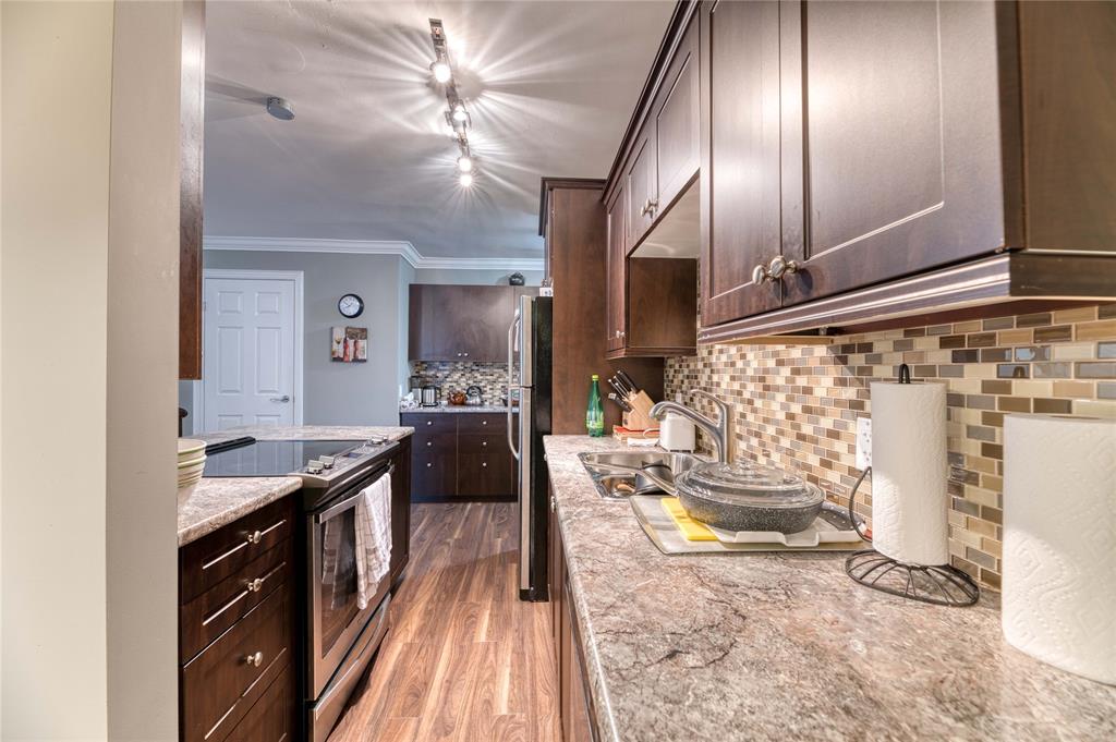 10 DERBY Lane Unit# 108, Sarnia, Ontario, Canada