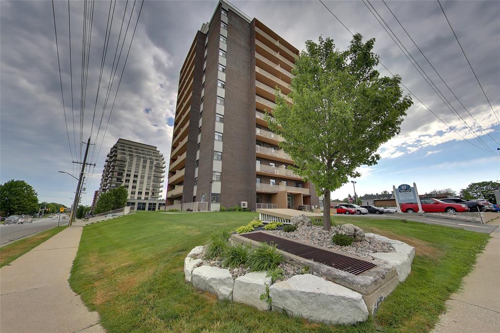 10 DERBY Lane Unit# 406, Sarnia, Ontario, Canada