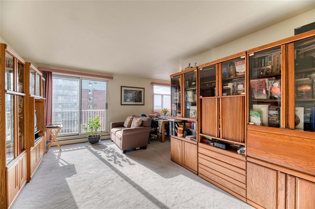 10 DERBY Lane Unit# 708, Sarnia, Ontario, Canada
