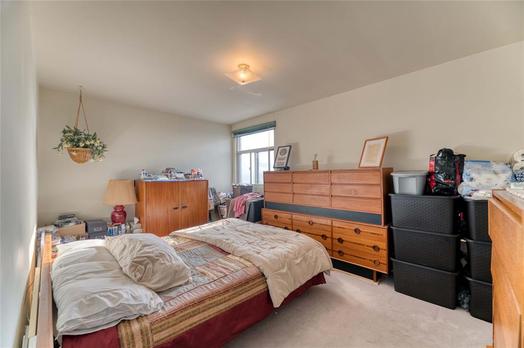 10 DERBY Lane Unit# 708, Sarnia, Ontario, Canada