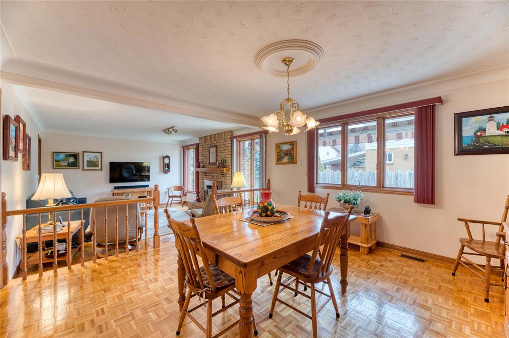 716 HILLARY Street, Sarnia, Ontario, Canada