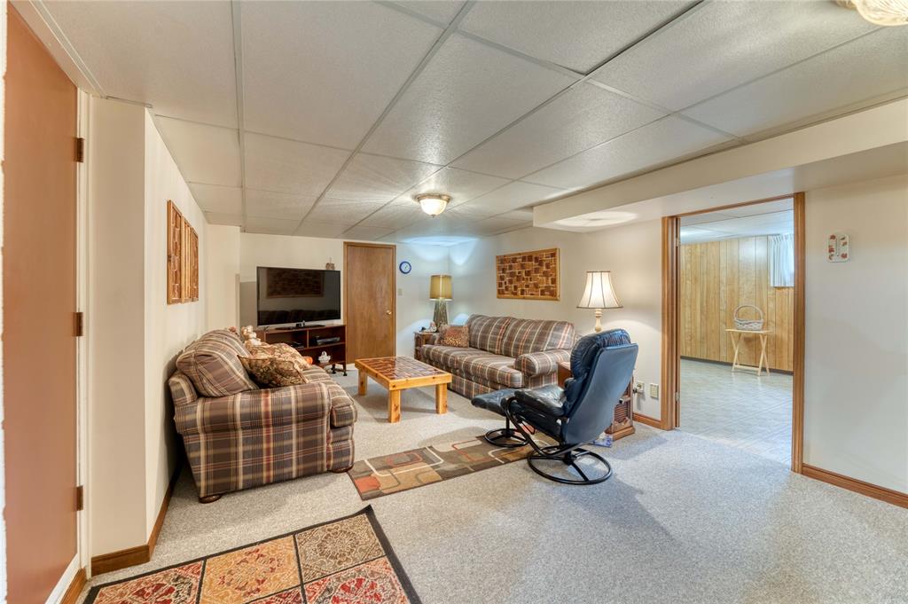 716 HILLARY Street, Sarnia, Ontario, Canada