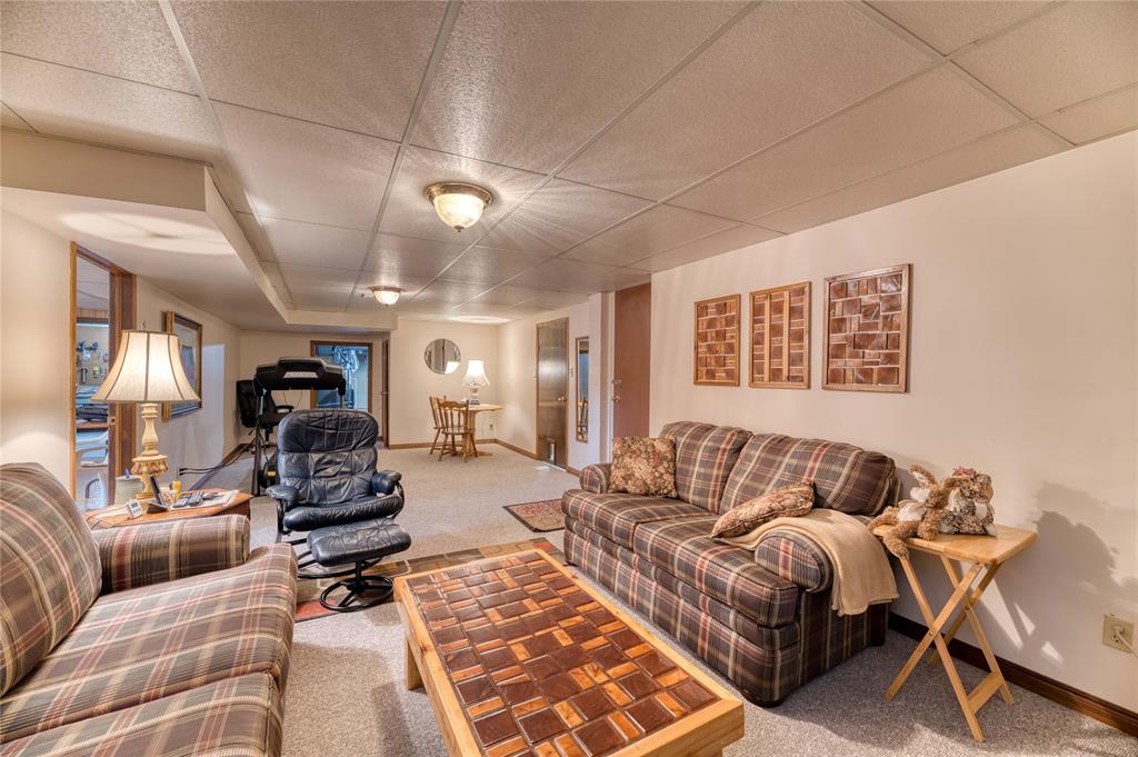 716 HILLARY Street, Sarnia, Ontario, Canada