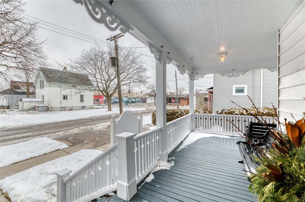 108 KATHLEEN Avenue, Sarnia, Ontario, Canada