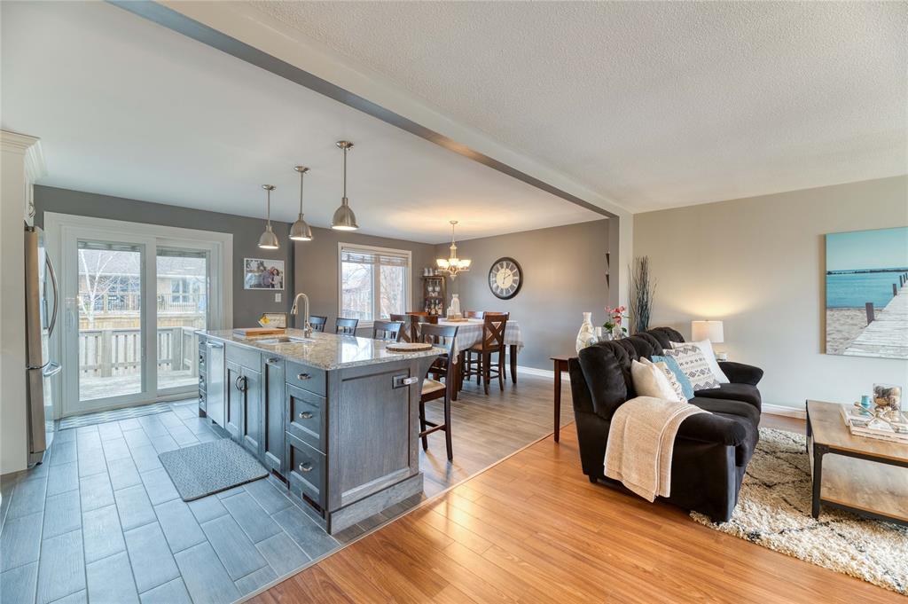 747 MANOR PARK Crescent, Sarnia, Ontario, Canada