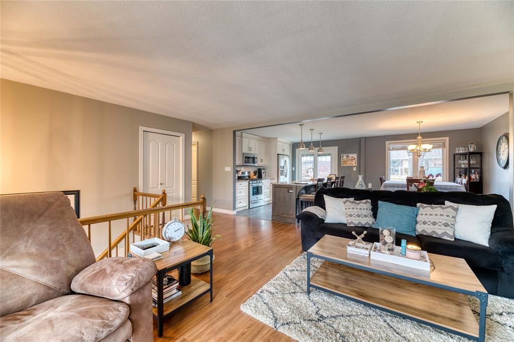 747 MANOR PARK Crescent, Sarnia, Ontario, Canada